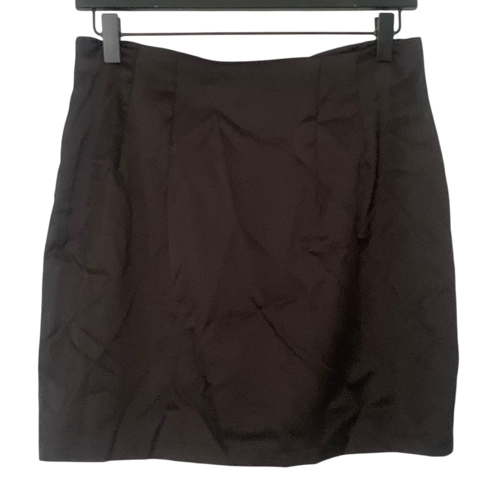 NWT Na-Kd Women’s Size 38 Black Silky Satin Mini Skirt